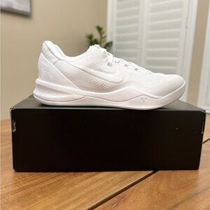 Kobe 8 Halo “13”